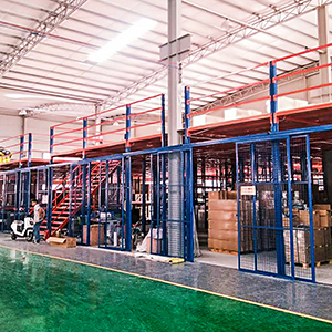 What is the difference between a loft type shelf and a steel structure platform?